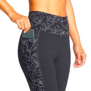 NWT Skechers GOWALK High Waist Legging w/ Pockets & Floral Detailing size Small